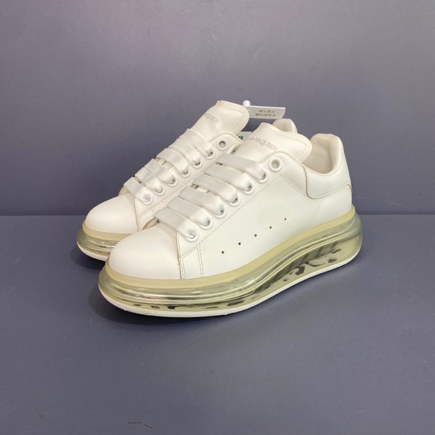 95新 GUCCI/古驰 35码 麦昆纯白气垫 休闲鞋 230