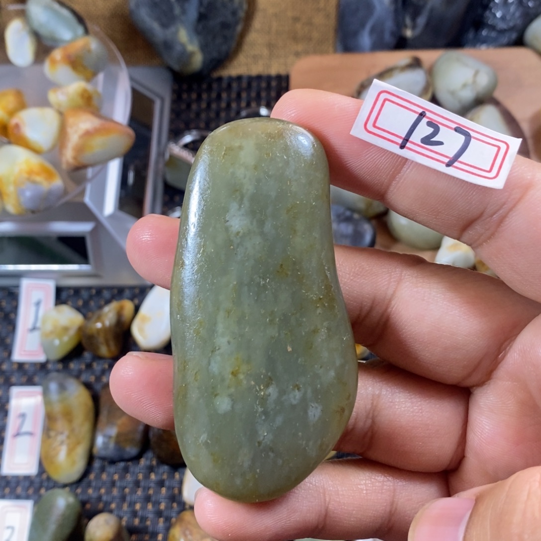 和田玉（糖玉）未镶嵌挂件