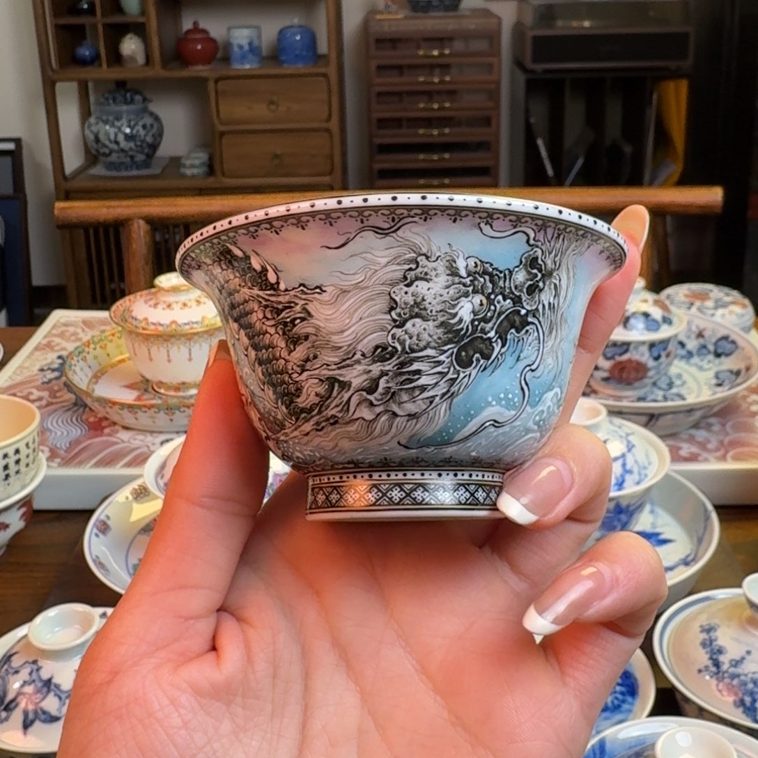 杯重工墨龙珐琅彩描金粉彩压手杯