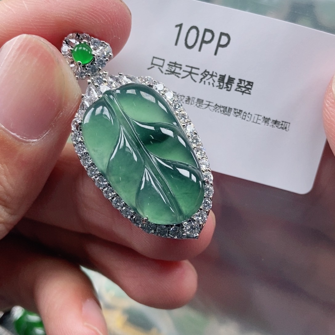 【闪购商品】颈饰未镶嵌翡翠