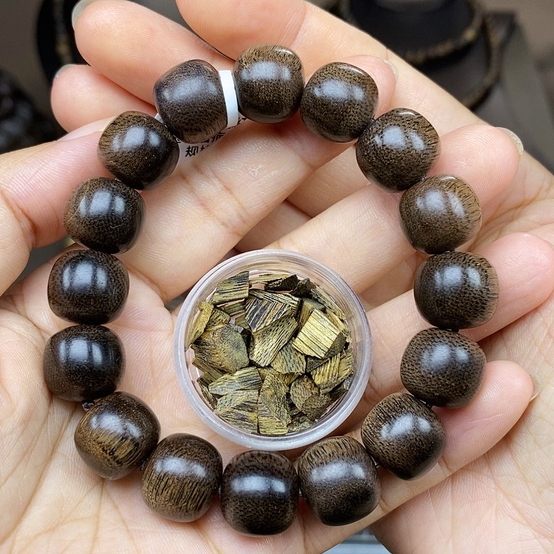 沉香碎屑沉香➕越南富国岛倒架瘤疤1.4