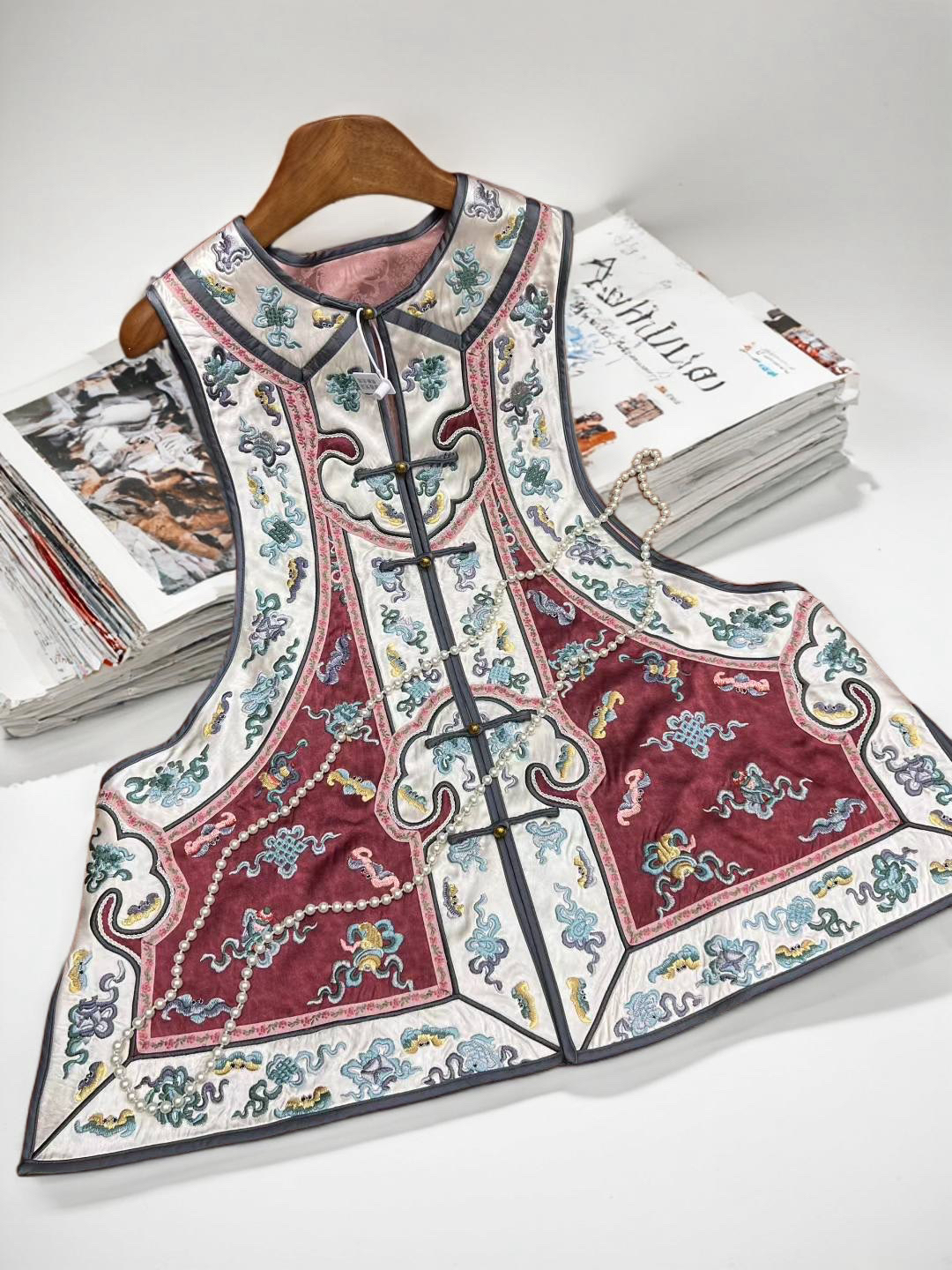 5220#《富贵花马甲》重工国服百万针刺富贵刺绣新中式百搭宽松马甲