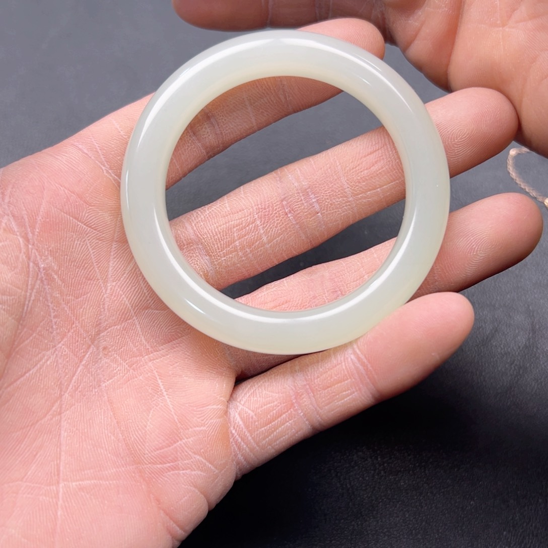 和田玉手镯未镶嵌多样性拍一发一