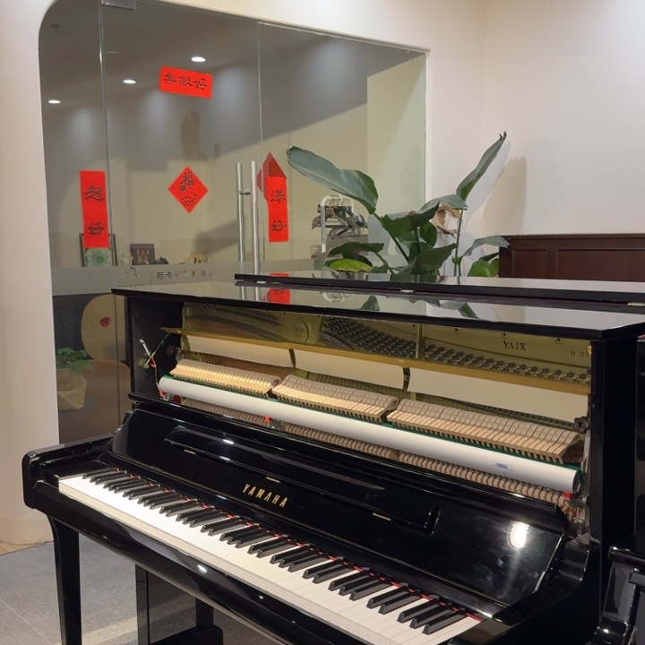 立式云杉木YA1X立式钢琴