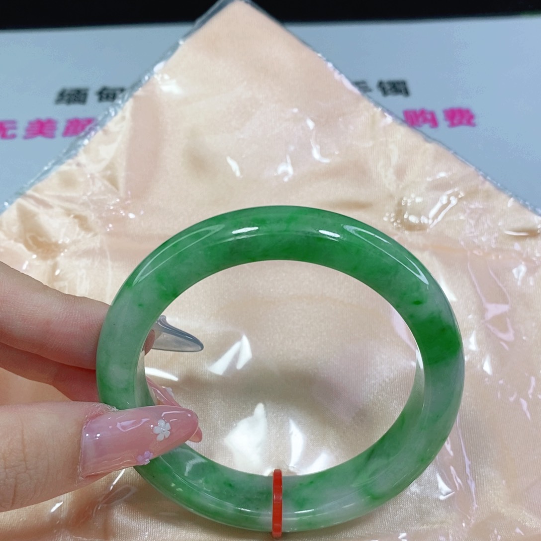 翡翠手镯未镶嵌54 54 54