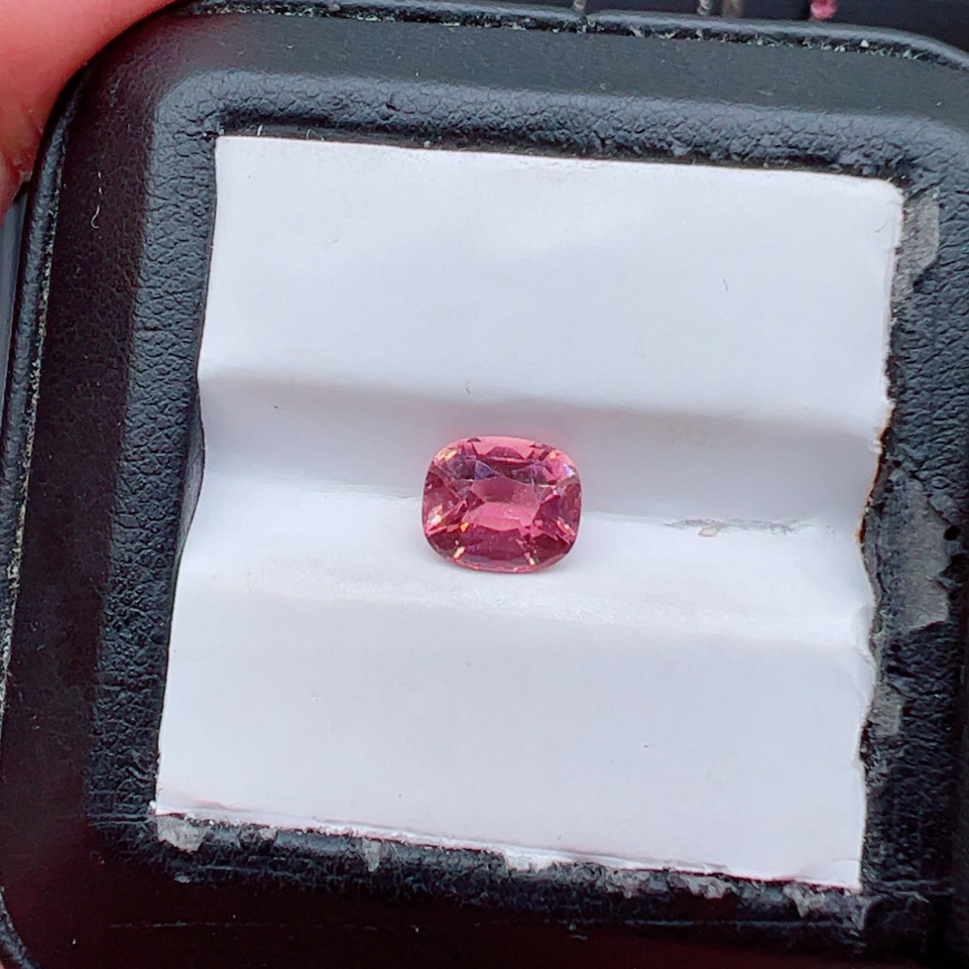 未镶嵌碧玺1.75克拉微棉