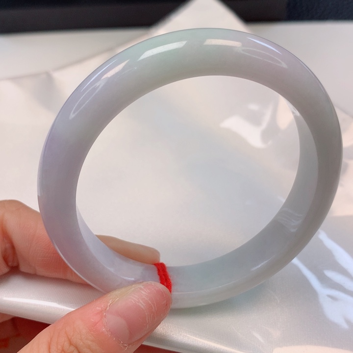 翡翠手镯未镶嵌57圈