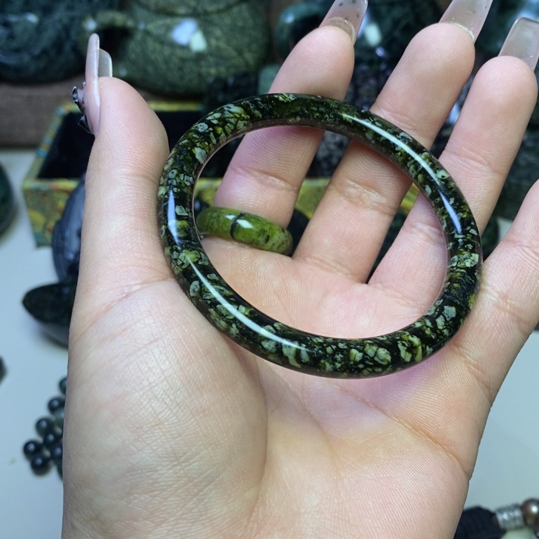 蛇纹石玉手链未镶嵌浓