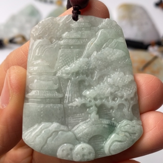 翡翠未镶嵌颈饰翡翠