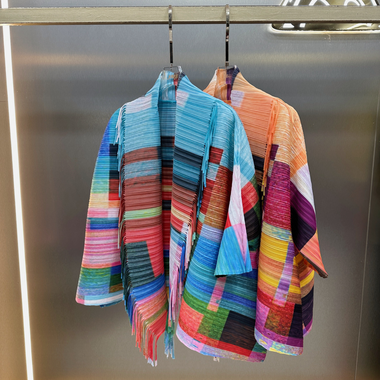 三宅褶皱春季新款多巴胺流苏外套时尚休闲翻领撞色中袖开衫宽松