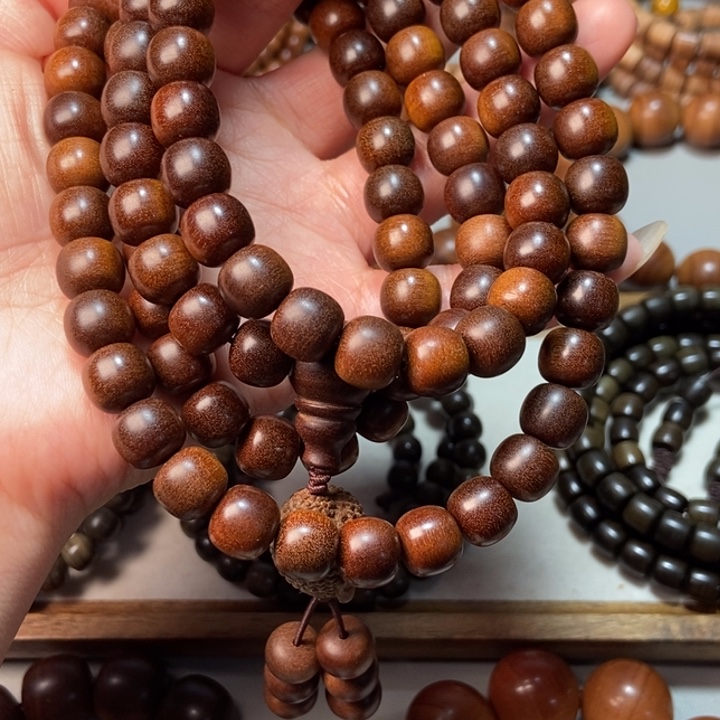 谷***地檀香木老山檀香檀香王0.9*1.0*108，焦糖奶甜香