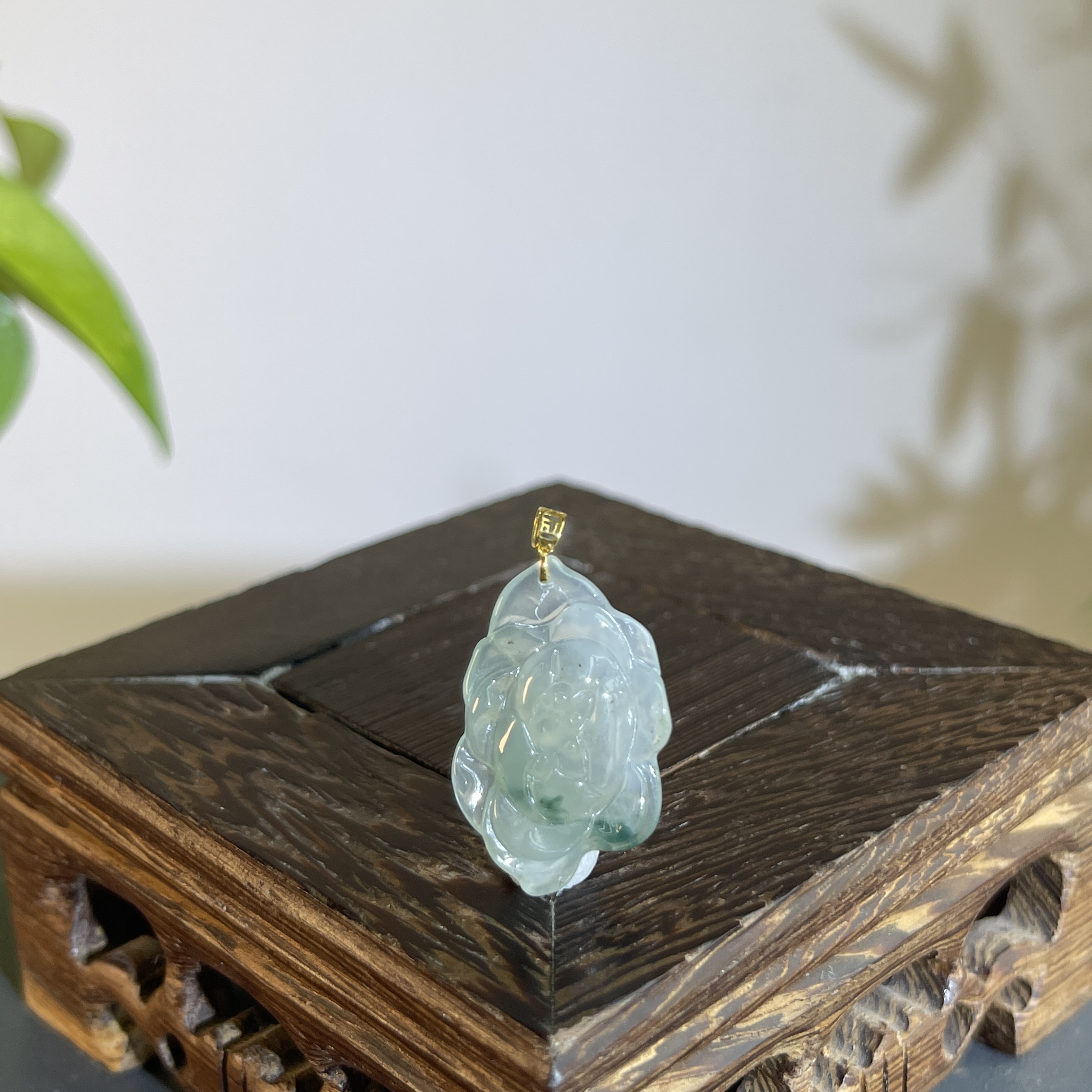 JXB06-06  天然缅甸A货翡翠  18K金扣花开富贵