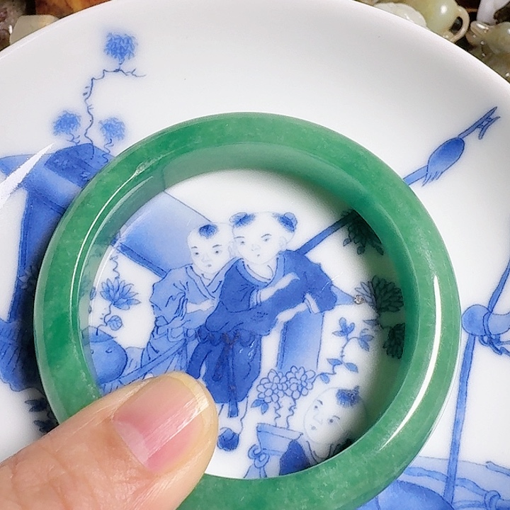 瓷片简***忆新号开播手镯一个