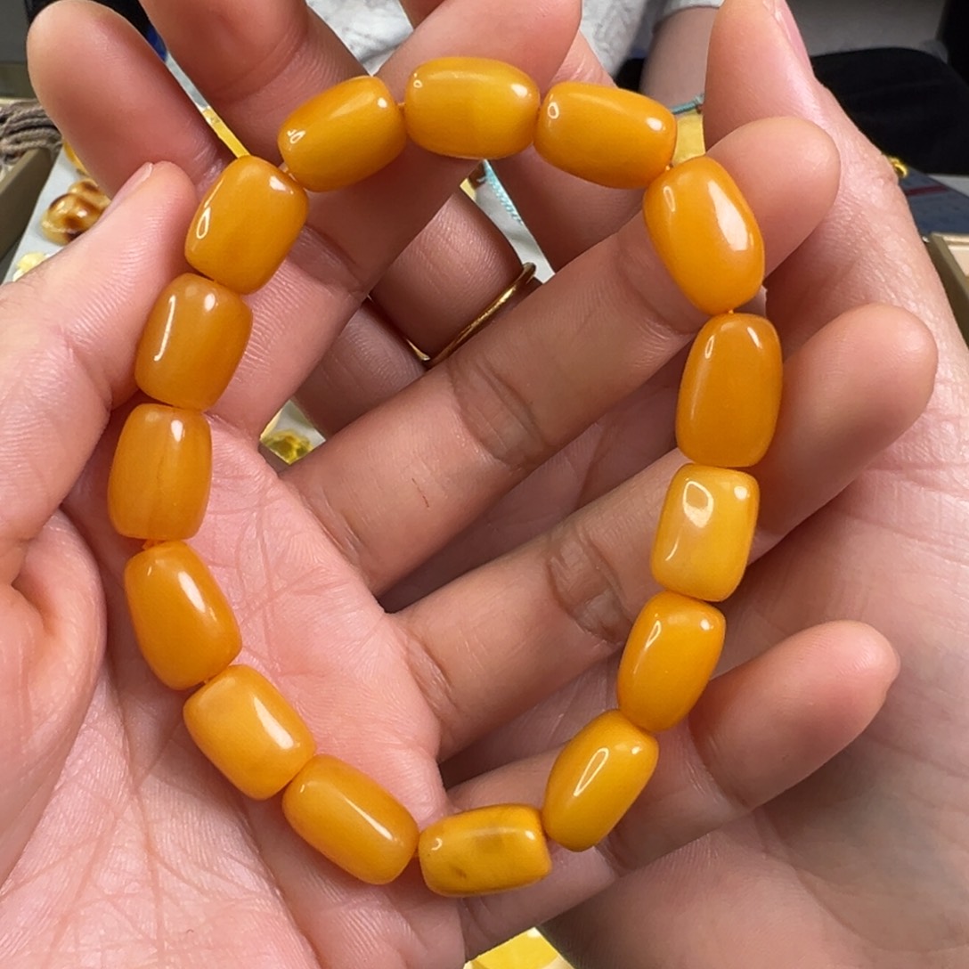 蜜蜡裸石未镶嵌蜜蜡