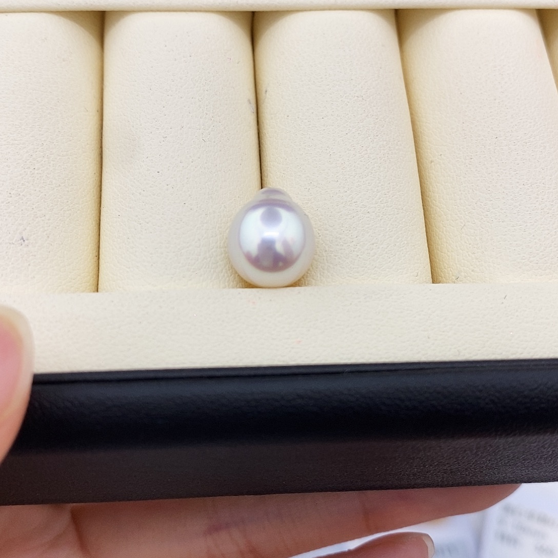 耳饰海水珍珠未镶嵌9-10mm澳白（无鉴赏）