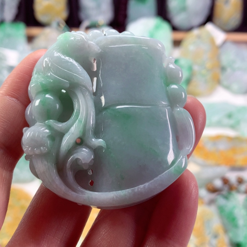 【闪购商品】翡翠吊坠(不含链)未镶嵌