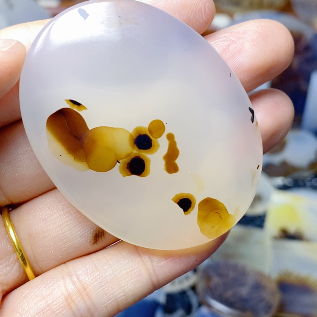 玛瑙/玉髓未镶嵌珠宝半成品