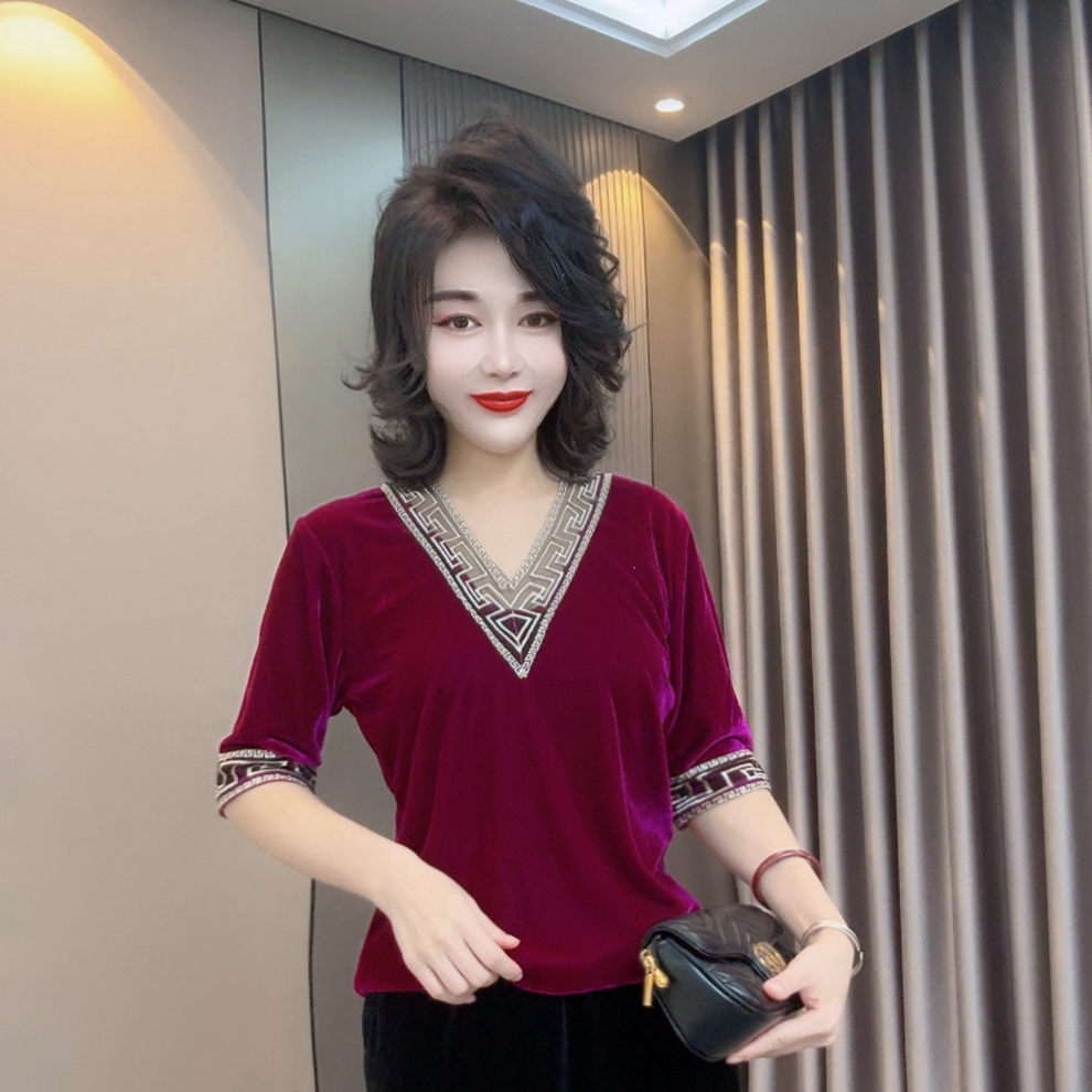 时尚刺绣领弹力绒五分袖上衣气质红色D1213洋气打底