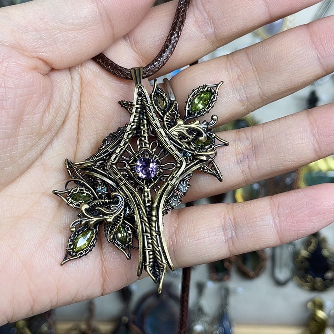编织品转转星轮吊坠