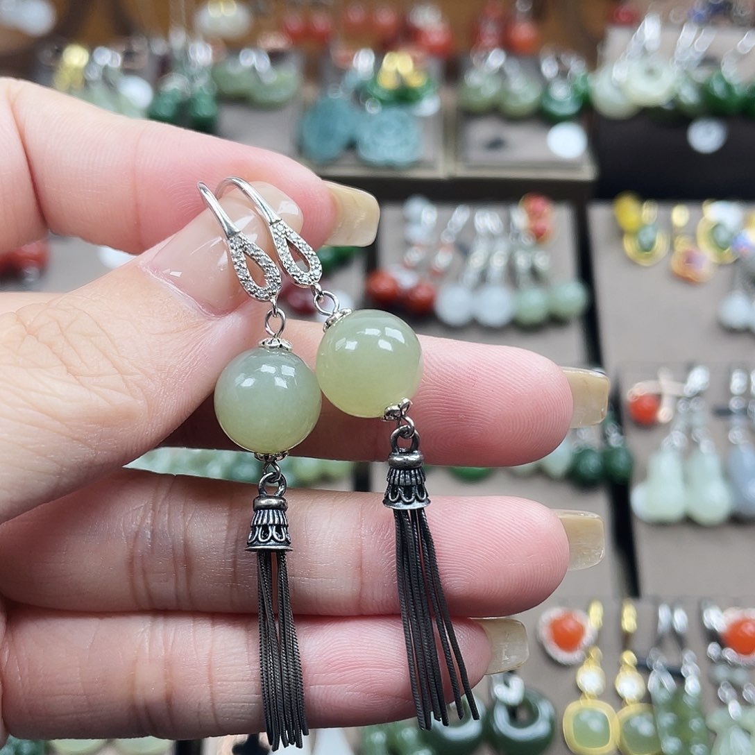 和田玉银S925镶嵌耳饰