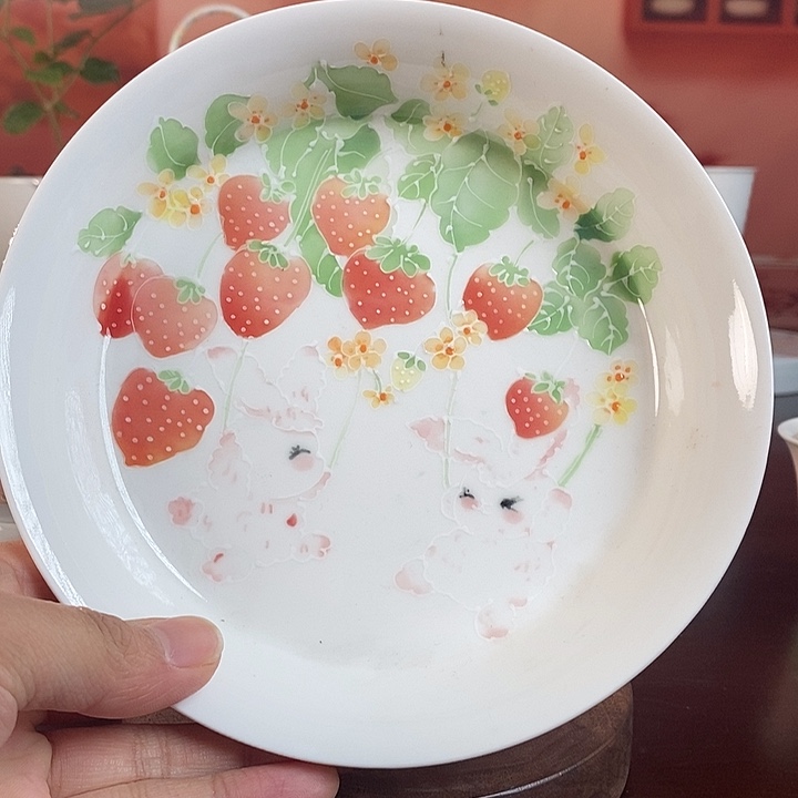 草莓壶承手绘高温釉下17cm