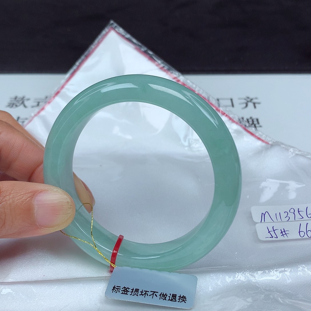 翡翠手镯未镶嵌55圈3956
