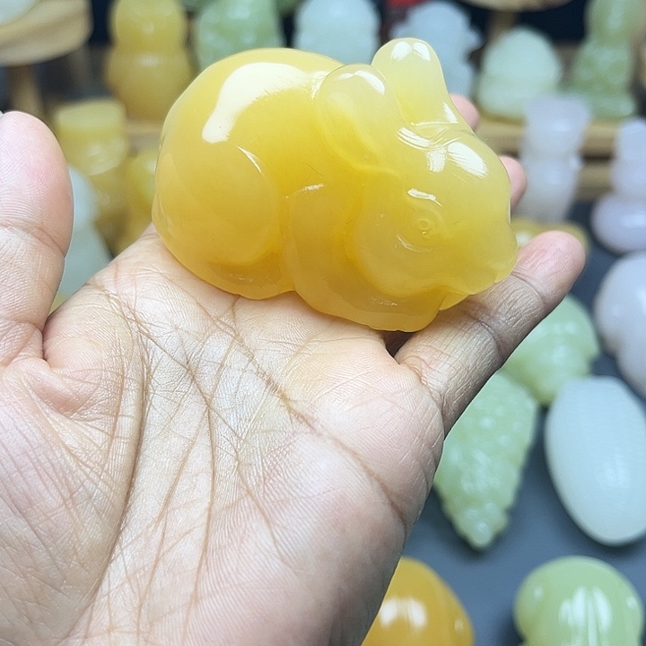 玉石雕刻品碧玺（处理）楊***?