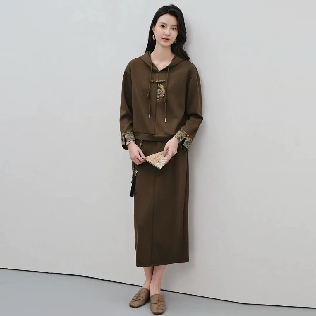 T8129国风时尚套裙女2025春新款连帽卫衣+半身裙休闲减龄两件套