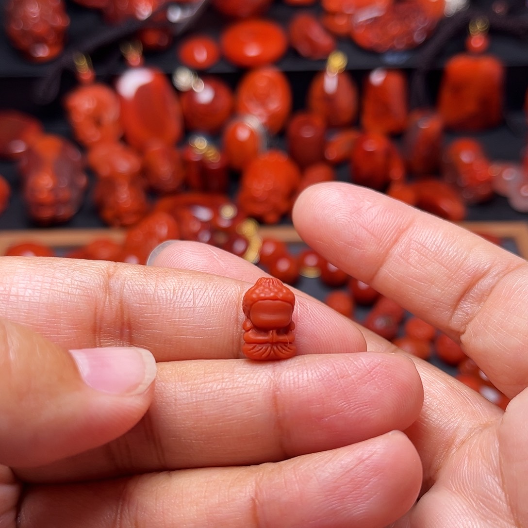 南红玛瑙未镶嵌配饰无相佛8.5mm