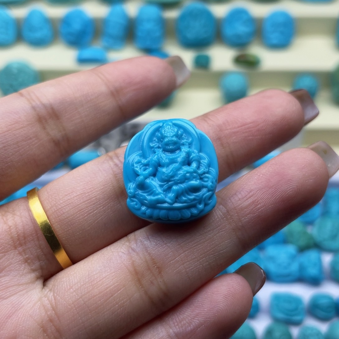 绿松石雕刻未镶嵌