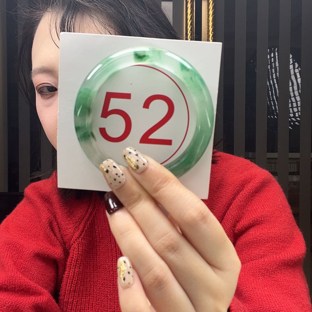 未镶嵌手镯石英质玉