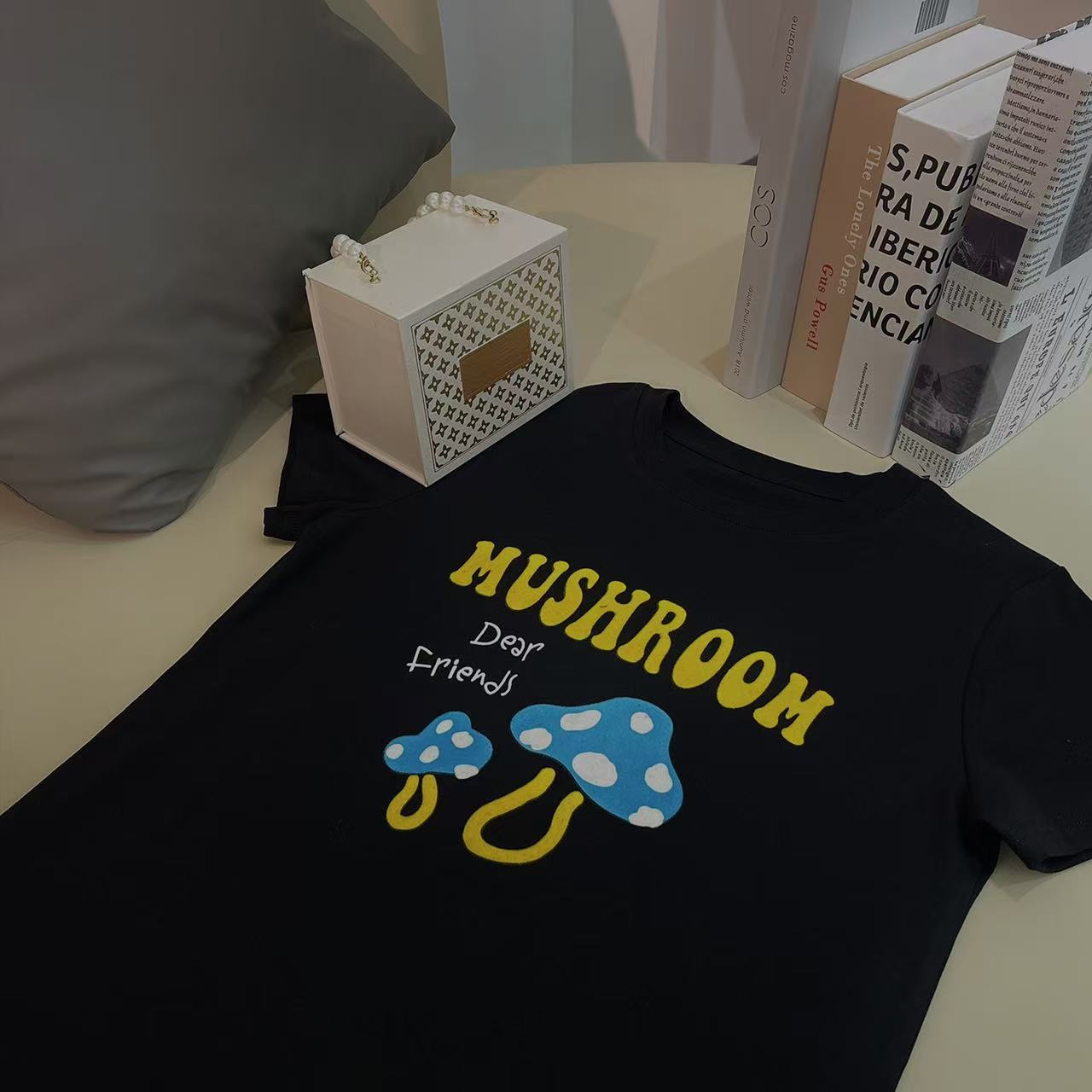 【蘑菇】2026新款时尚圆领短袖T恤简约百搭女显瘦