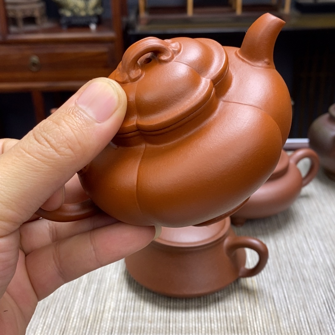 吳***森朱泥茶壶容量220毫升
