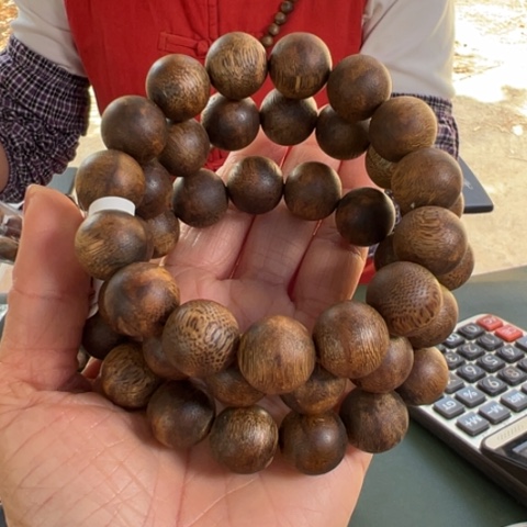 沉香手串乌身红土17克卡1.5多样性发1条