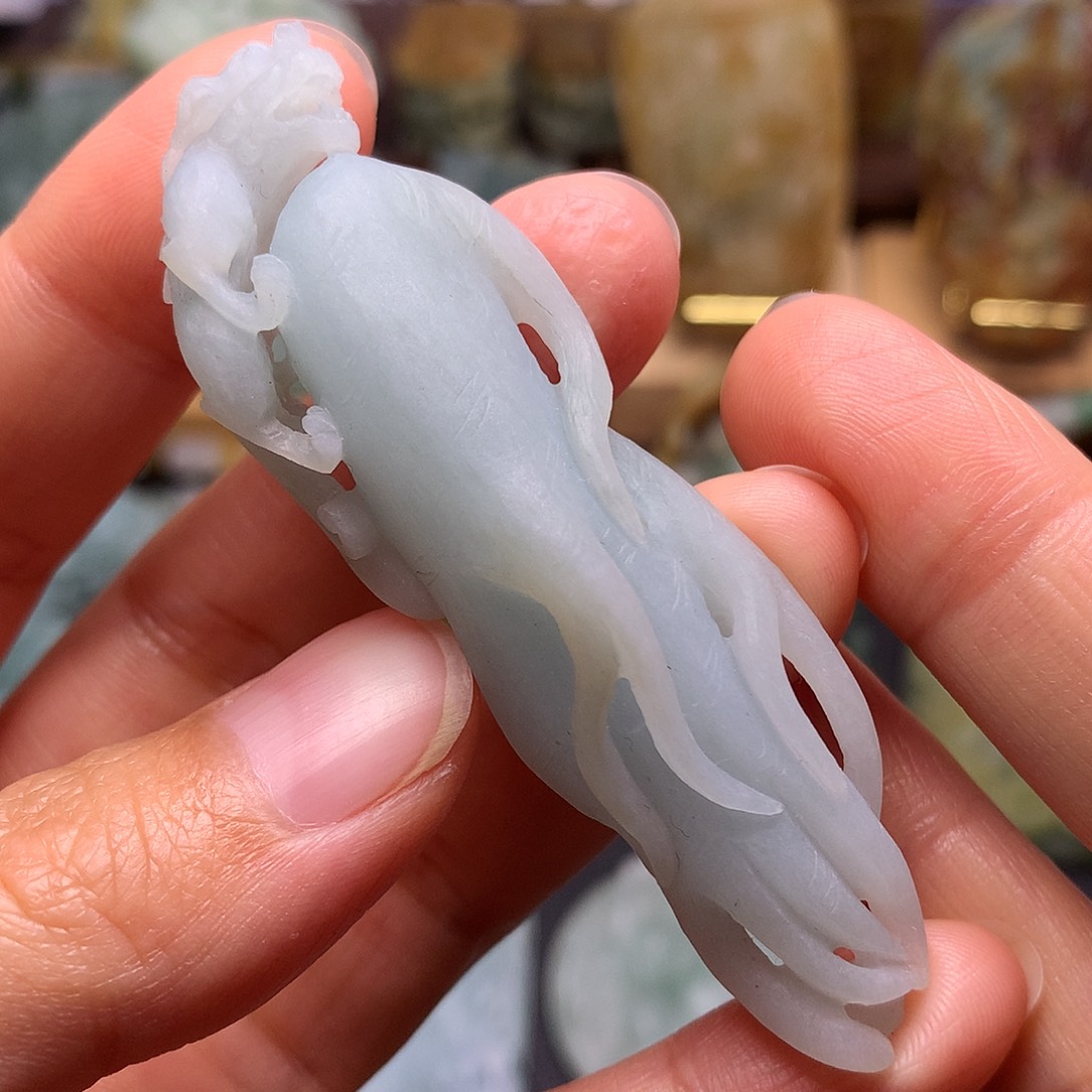 定制翡翠未镶嵌人参