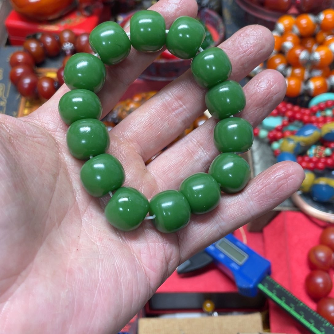 和田玉（碧玉）1未镶嵌好物推荐如图所示