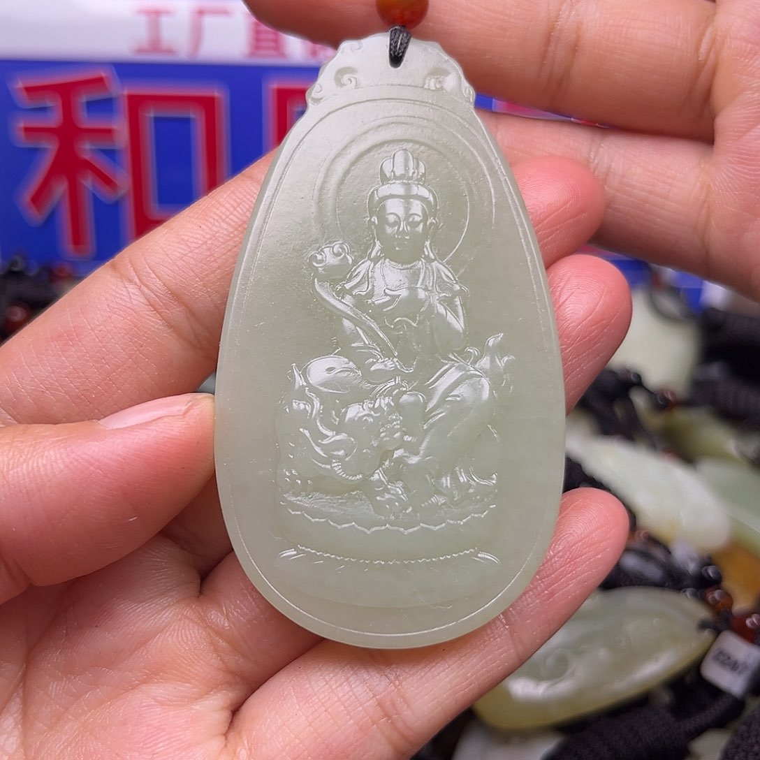 颈饰未镶嵌和田玉