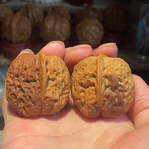 文玩核桃把件平头哥彩阴38