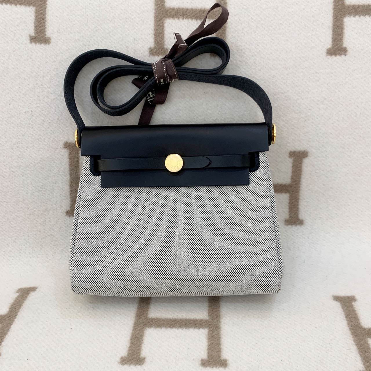 全新未使用 Hermes/爱马仕 mini herbag W 帆布 黑色es0403a1