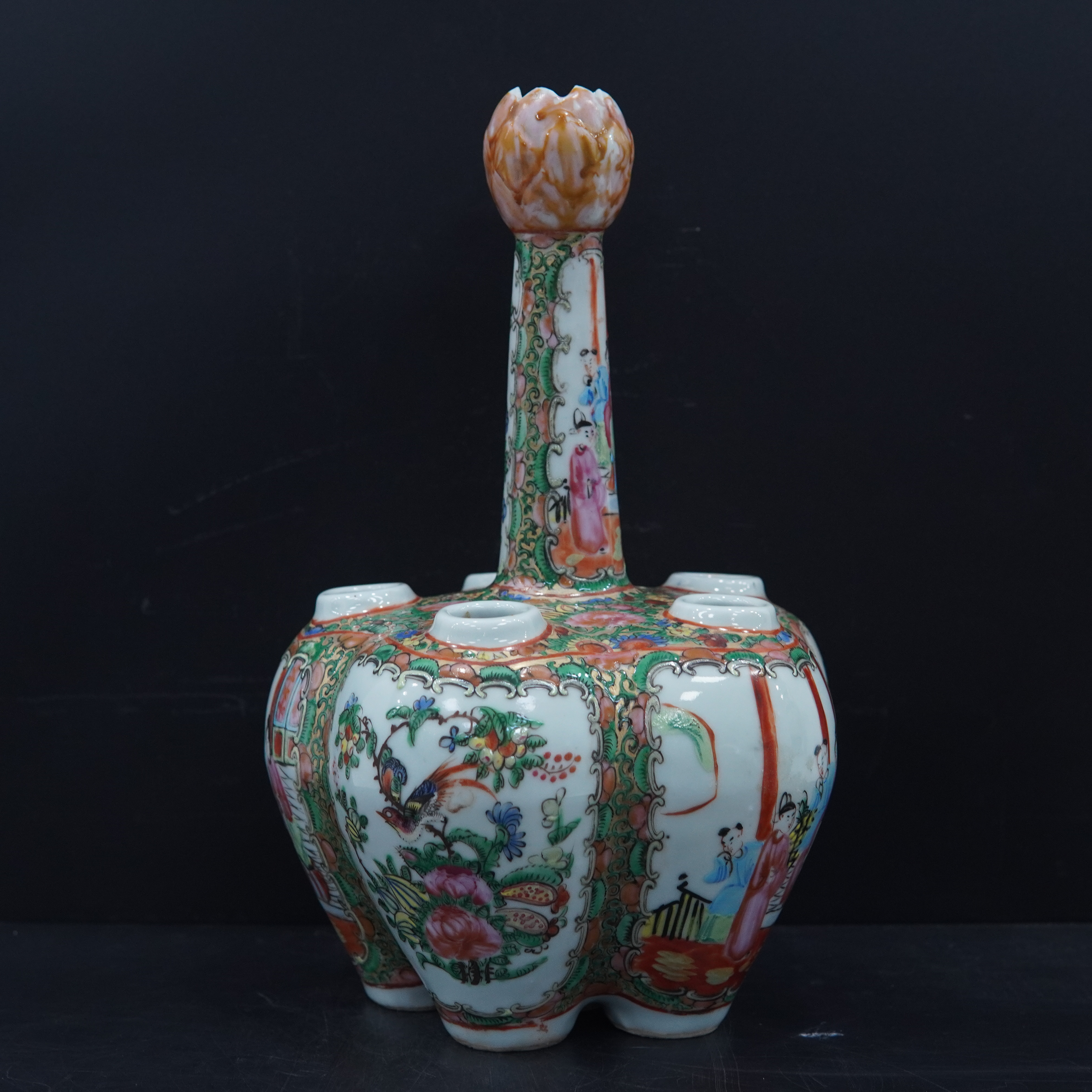 XG00089广彩开窗人物故事图五孔瓶