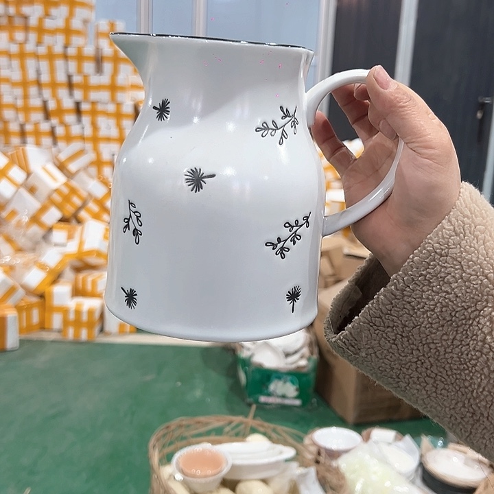 新骨瓷壶1只装的