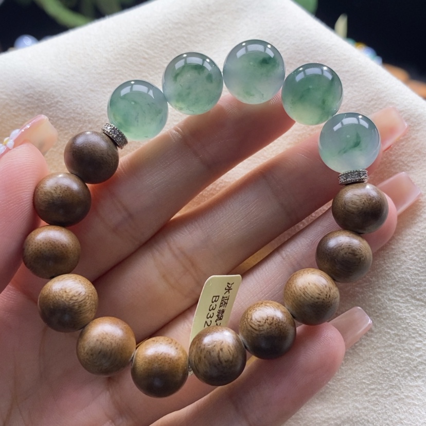 【闪购商品】沉香木手串蓝底飘花手串卡12+