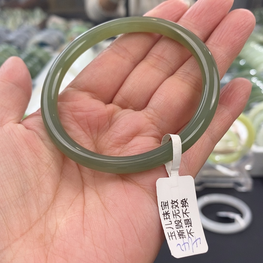 和田玉和田玉手镯55未镶嵌