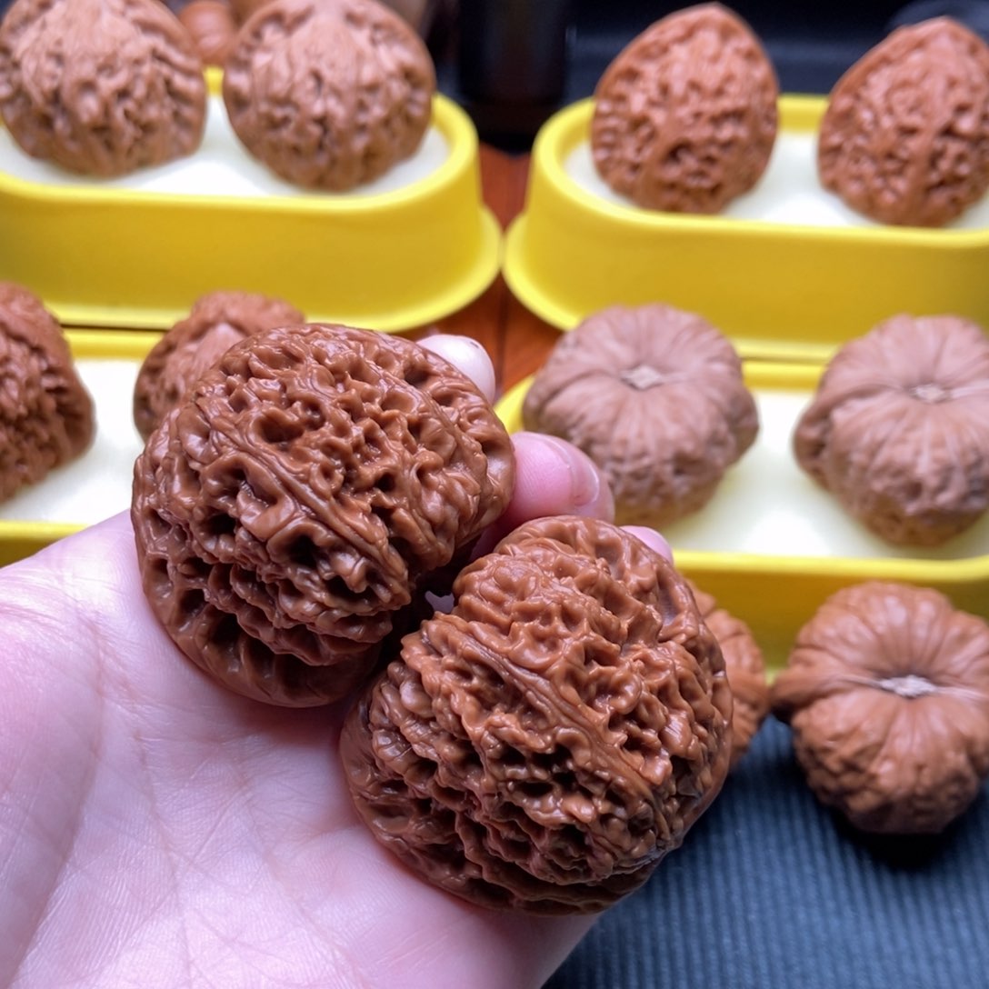 文玩核桃把件球疆