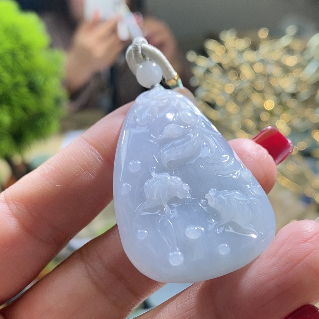 【闪购商品】翡翠颈饰未镶嵌鱼