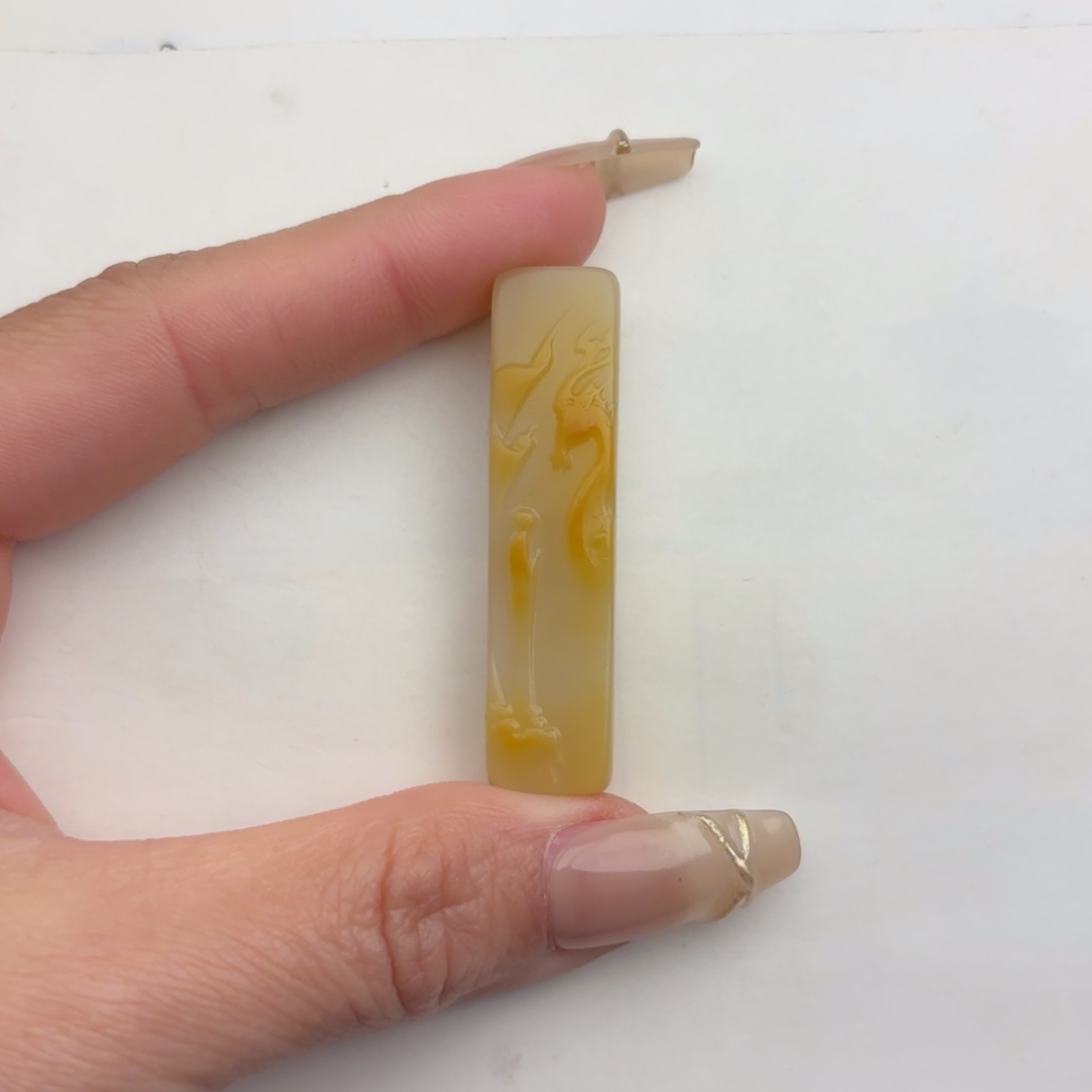 姜***叔石英质玉未镶嵌黄蜡石挂件