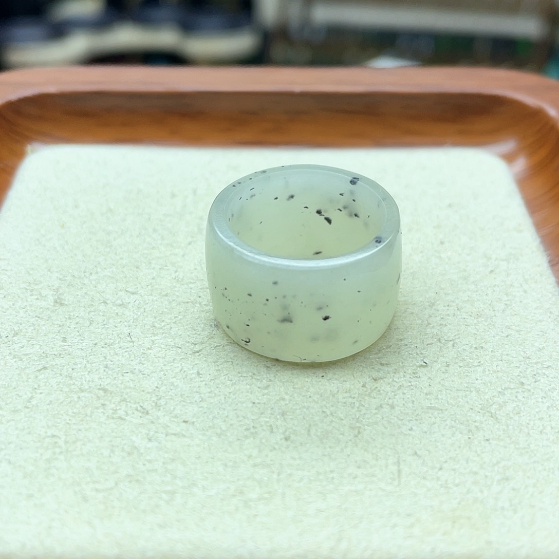 和田玉戒指未镶嵌奥利奥酒桶13号