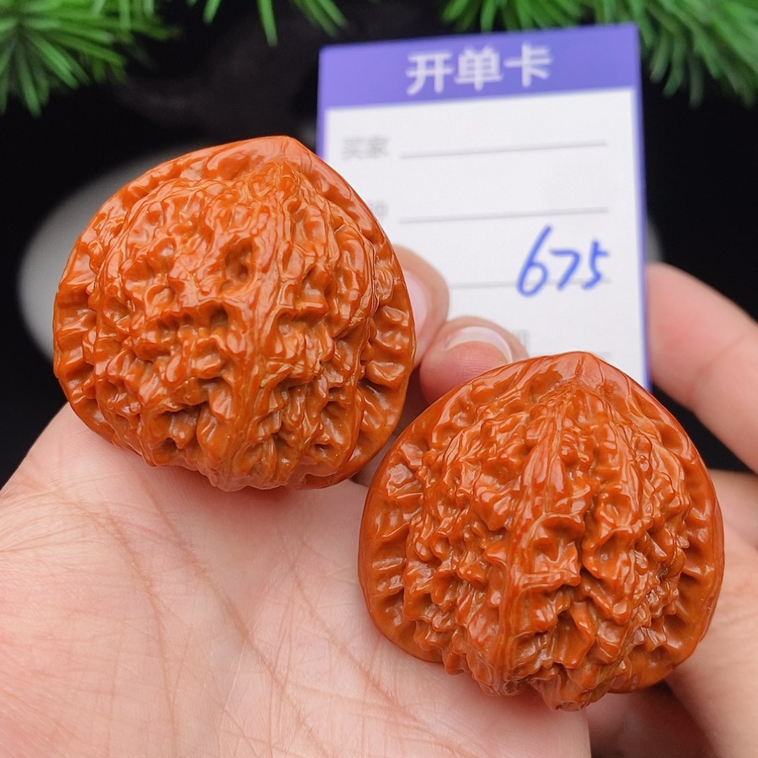 文玩核桃把件40三角白675