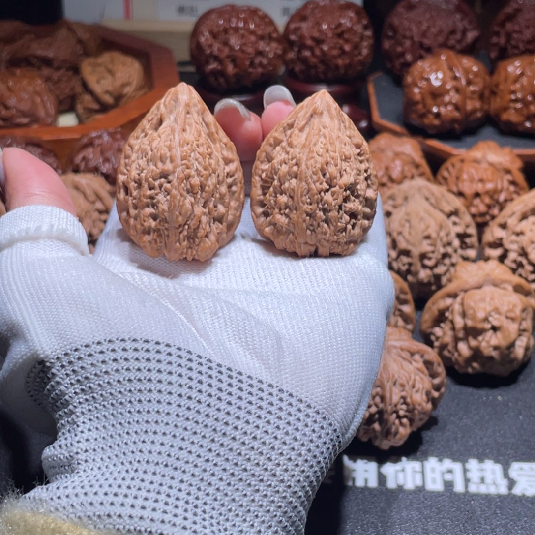 *****文玩核桃吊坠33.34.43塔尖1936