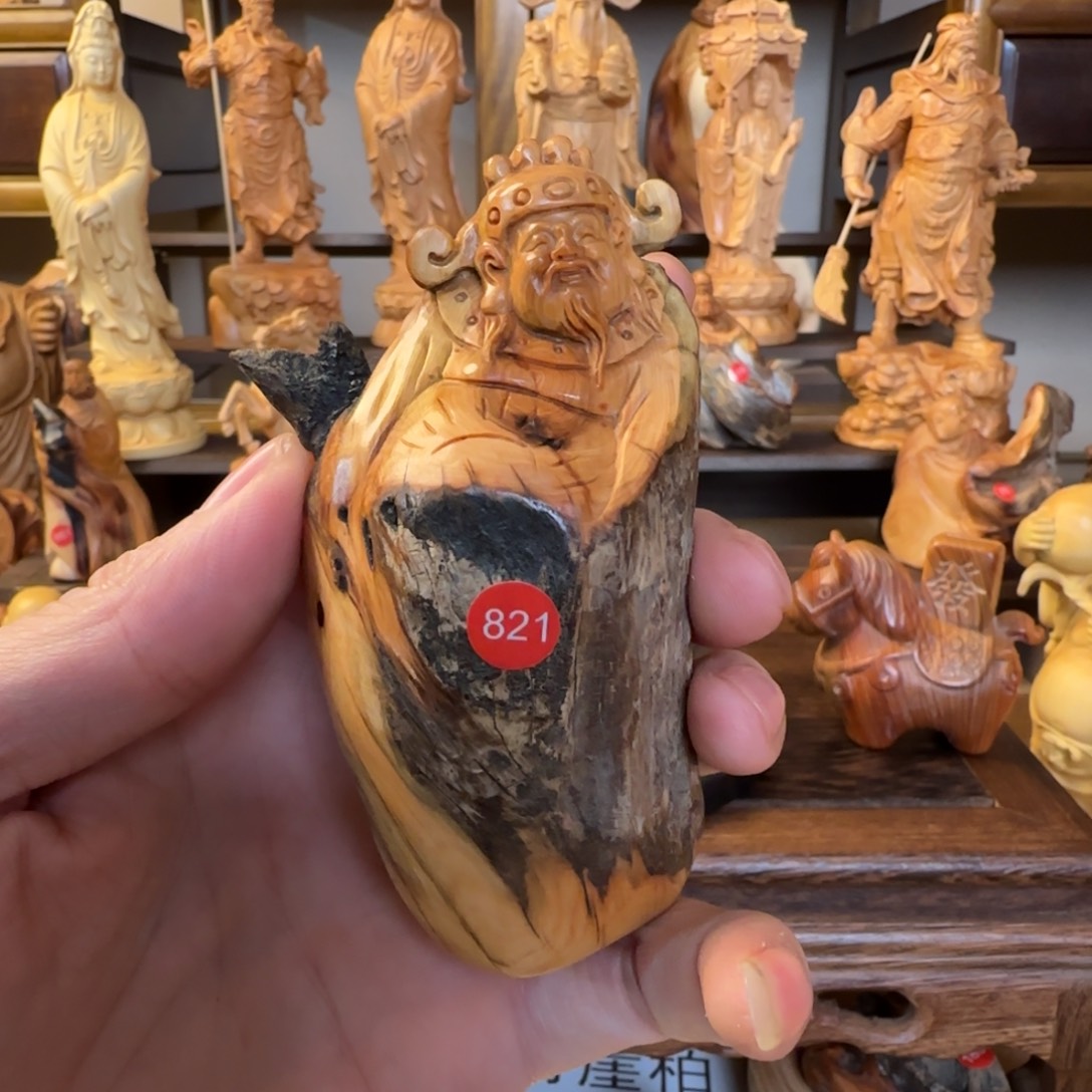 崖柏小木匠艺雕一物一拍